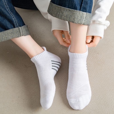 厂家支持一件代发男士短筒束腰运动袜吸汗减震户外青年纯色休闲袜