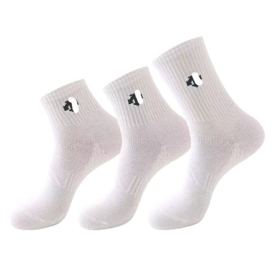 春夏款运动袜刺绣棉袜户外吸汗透气休闲时尚跑步健身潮流中筒袜子