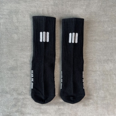 FOG立体三杠纯色棉袜中长筒袜子男女ins情侣运动潮袜篮球袜子男