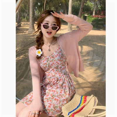 红色冰丝防晒针织开衫女夏天轻薄款小披肩外搭配吊带薄纱外套上衣