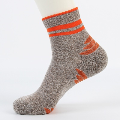 速干户外毛巾底加厚运动男士徒步不臭脚棉袜登山袜冬季中筒篮球袜
