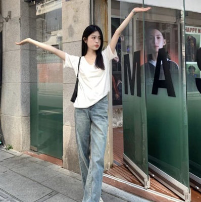 【厂家直销】纯色大领口短袖t恤女宽松休闲显瘦内搭V领打底衫潮牌