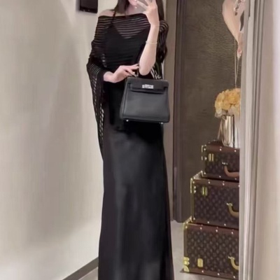 2025夏季慵懒风镂空防晒披肩斗篷外搭气质不规则立体针织衫罩衫女