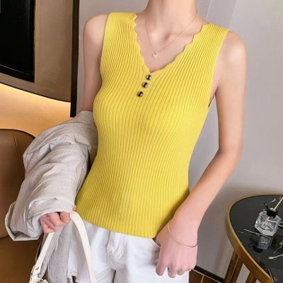 大码纽扣吊带背心女夏外穿冰丝针织衫百搭打底衫性感v领T桖上衣女