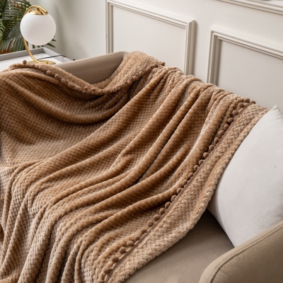 跨境直供菠萝格流苏球毛毯加厚珊瑚绒毯子办公室沙发盖毯午睡毯